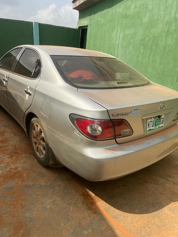 Thumbnail 3 of 2004 Lexus ES